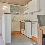 14 Person In Ronne-by Traum Rønne