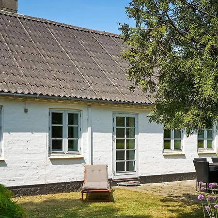 Casa vacanze 14 Person In Ronne-by Traum Rønne
